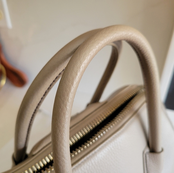 Givenchy Antigona Small Handbag - Picture 8 of 16